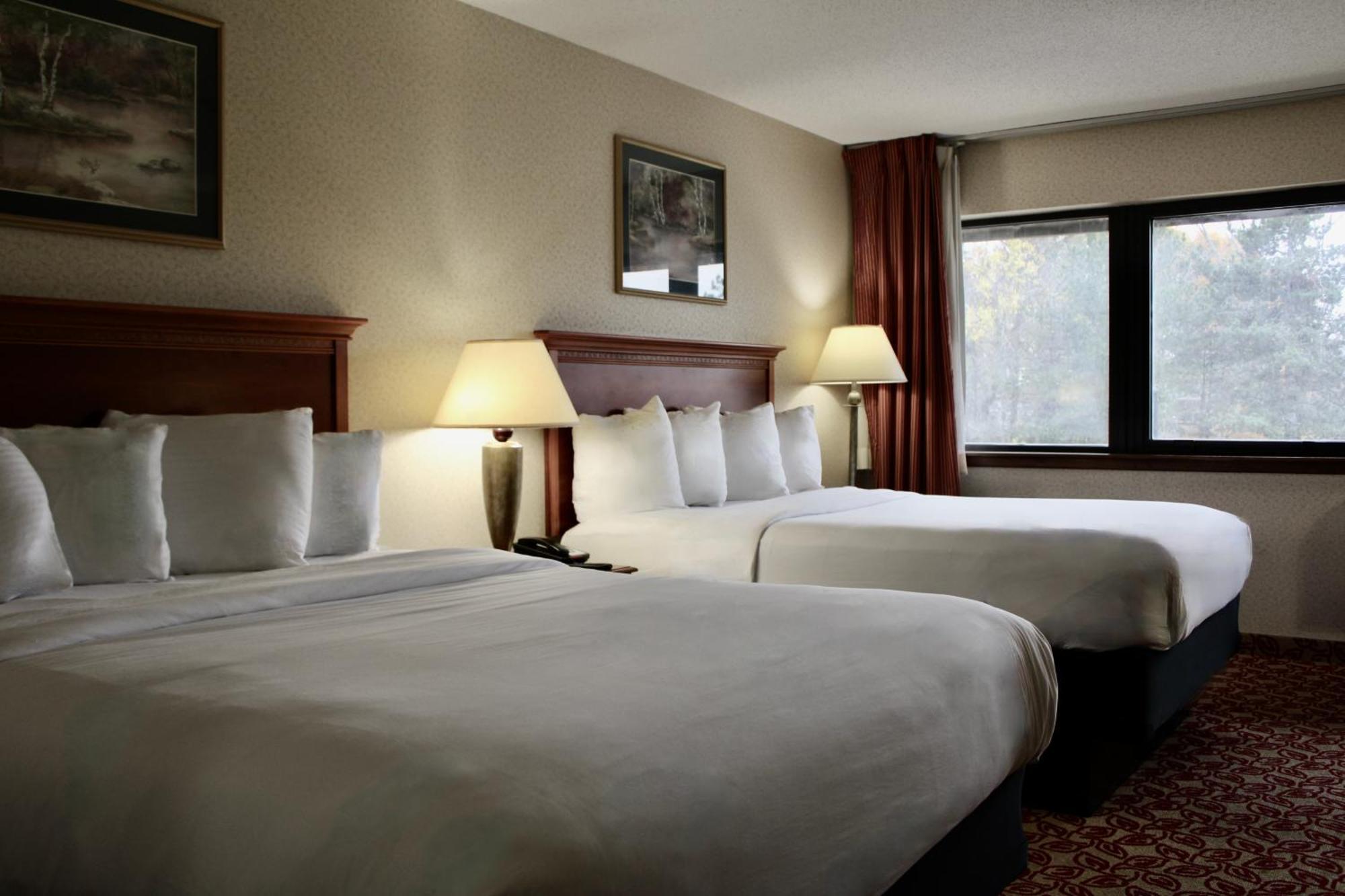 The Carlton Lodge Adrian Экстерьер фото