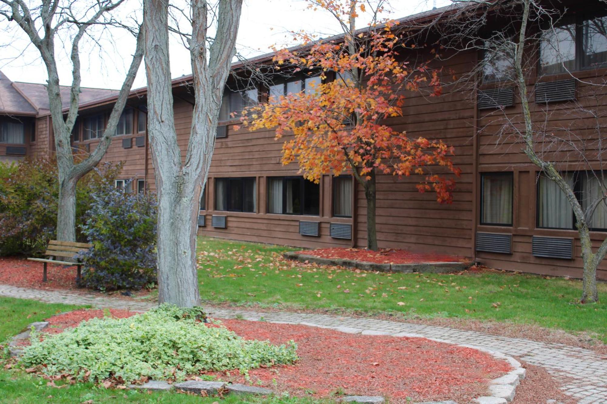 The Carlton Lodge Adrian Экстерьер фото
